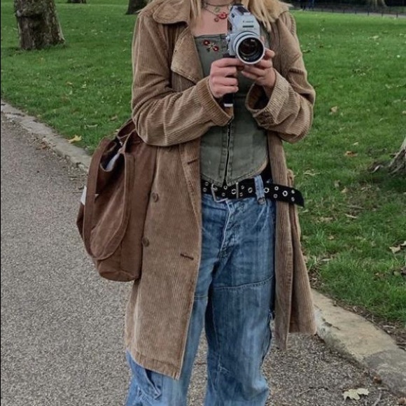 INDIE GRUNGE AESTHETIC MYSTERY BOX - Picture 1 of 9